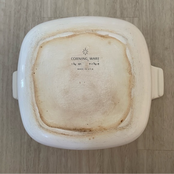 Vintage 1960s CORNING WARE Blue Cornflower   Casserole Dish w/ Pyrex Glass Lid - Picture 10 of 11